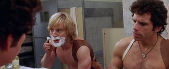 Movie still from “Starsky & Hutch” (2004), directed by Todd Phillips – A man shaving in a bathroom with a mirror; Close Up shot, Over the shoulder angle