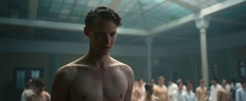 Movie still from “All Quiet on the Western Front” (2022), directed by Edward Berger – Close Up shot, Low angle