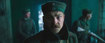Movie still from “All Quiet on the Western Front” (2022), directed by Edward Berger – Close Up shot, Low angle