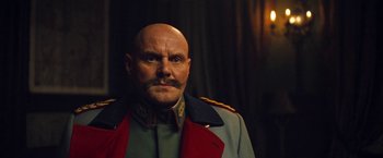 Movie still from “All Quiet on the Western Front” (2022), directed by Edward Berger – Close Up shot, Low angle