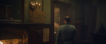 Movie still from “All Quiet on the Western Front” (2022), directed by Edward Berger – Medium shot, Over the shoulder angle