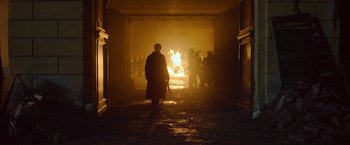 Movie still from “All Quiet on the Western Front” (2022), directed by Edward Berger – Wide shot, Over the shoulder angle