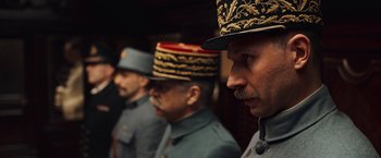 Movie still from “All Quiet on the Western Front” (2022), directed by Edward Berger – Close Up shot, Over the shoulder angle