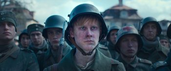 Movie still from “All Quiet on the Western Front” (2022), directed by Edward Berger – Close Up shot, Low angle