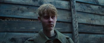 Movie still from “All Quiet on the Western Front” (2022), directed by Edward Berger – Close Up shot, Low angle