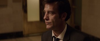 Movie still from “Anon” (2018), directed by Andrew Niccol – Close Up shot, Over the shoulder angle