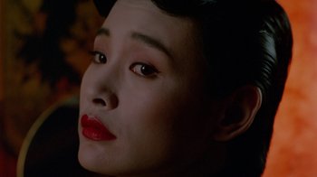 Movie still from “Twin Peaks” (2017), directed by David Lynch – A person with red lipstick; Close Up shot, Over the shoulder angle