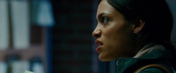 Movie still from “Unstoppable” (2010), directed by Tony Scott – A person looking to the side; Close Up shot, Over the shoulder angle