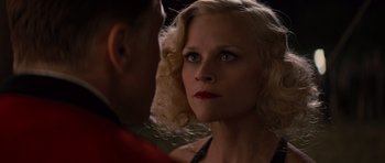 Movie still from “Water for Elephants” (2011), directed by Francis Lawrence – A man and a woman looking at one another; Close Up shot, Over the shoulder angle