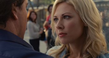 Movie still from “We Bought a Zoo” (2011), directed by Cameron Crowe – A person looking at something; Close Up shot, Over the shoulder angle