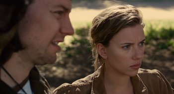 Movie still from “We Bought a Zoo” (2011), directed by Cameron Crowe – A man and a woman looking at one another; Close Up shot, Over the shoulder angle