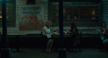 Movie still from “Welcome to the Rileys” (2010), directed by Jake Scott – Two women are sitting at a table at a restaurant; Wide shot, Over the shoulder angle