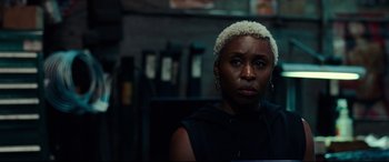 Movie still from “Widows” (2018), directed by Steve McQueen – A woman with blonde hair sitting in front of a mirror; Close Up shot, Over the shoulder angle