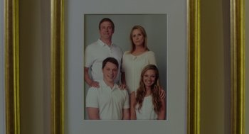 Movie still from “Wilson” (2017), directed by Craig Johnson – A picture of a group of people in a frame; Medium shot, High angle
