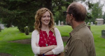Movie still from “Wilson” (2017), directed by Craig Johnson – A woman standing next to an older man in a park; Medium shot, Over the shoulder angle