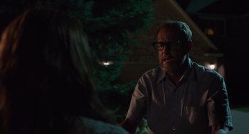 Movie still from “Wilson” (2017), directed by Craig Johnson – An older man wearing glasses talking to a young woman; Medium shot, Over the shoulder angle