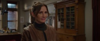 Movie still from “Wonder” (2017), directed by Stephen Chbosky – A person wearing a leather jacket; Close Up shot, Over the shoulder angle