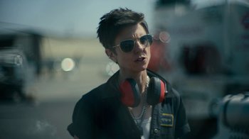 Movie still from “Army of the Dead” (2021), directed by Zack Snyder – A person with sunglasses and headphones on; Close Up shot, Low angle