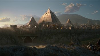 Movie still from “Game of Thrones” (2011), created by D.B. Weiss – An image of an ancient city in the middle of the day; Extreme Wide shot, Low angle