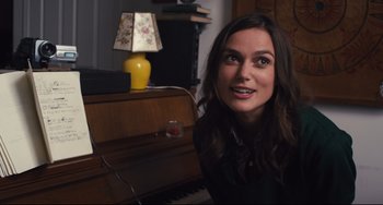 Movie still from “Begin Again” (2013), directed by John Carney – Close Up shot, Over the shoulder angle