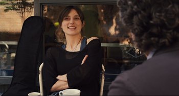 Movie still from “Begin Again” (2013), directed by John Carney – Close Up shot, Over the shoulder angle