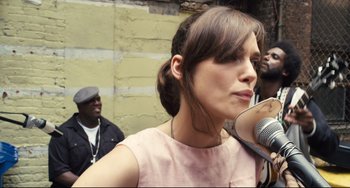 Movie still from “Begin Again” (2013), directed by John Carney – Close Up shot, Over the shoulder angle