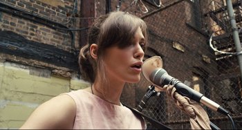 Movie still from “Begin Again” (2013), directed by John Carney – Close Up shot, Over the shoulder angle