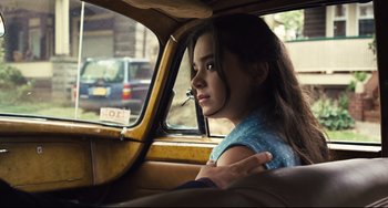 Movie still from “Begin Again” (2013), directed by John Carney – Close Up shot, Over the shoulder angle