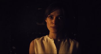 Movie still from “Begin Again” (2013), directed by John Carney – Close Up shot, Over the shoulder angle