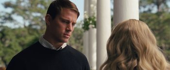 Movie still from “Dear John” (2010), directed by Lasse Hallström – A man and a woman talking to each other; Close Up shot, Over the shoulder angle