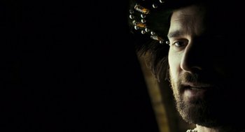 Movie still from “The Other Boleyn Girl” (2008), directed by Justin Chadwick – A person wearing a crown; Close Up shot, Over the shoulder angle