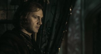 Movie still from “The Other Boleyn Girl” (2008), directed by Justin Chadwick – A person looking at the camera; Close Up shot, Low angle