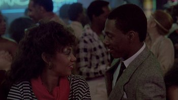 Movie still from “48 Hrs.” (1982), directed by Walter Hill – A man and a woman talking to each other; Close Up shot, Over the shoulder angle