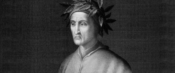 Movie still from “Tristram Shandy” (2005), directed by Michael Winterbottom – An old black and white photo of a man with a leaf crown on his head; Close Up shot, Low angle