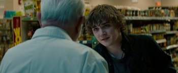 Movie still from “A Nightmare on Elm Street” (2010), directed by Samuel Bayer – A young man is talking to an older man; Close Up shot, Over the shoulder angle
