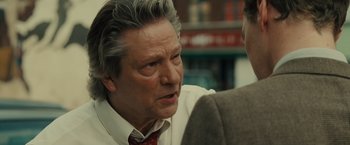 Movie still from “August: Osage County” (2013), directed by John Wells – A person talking to another person; Close Up shot, Over the shoulder angle