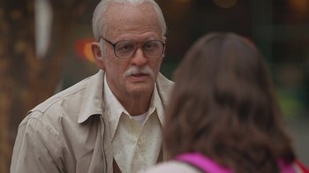 Movie still from “Jackass Presents: Bad Grandpa” (2013), directed by Jeff Tremaine – An older man wearing glasses talking to a young woman; Close Up shot, Over the shoulder angle