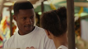 Movie still from “Beyond the Lights” (2014), directed by Gina Prince-Bythewood – A man and a woman talking to each other; Close Up shot, Over the shoulder angle