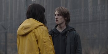 Movie still from “Dark” (2017), created by Baran bo Odar – Close Up shot, Over the shoulder angle