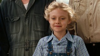 Movie still from “Charlotte's Web” (2006), directed by Gary Winick – A little girl standing in front of an older man; Close Up shot, Over the shoulder angle