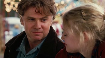 Movie still from “Charlotte's Web” (2006), directed by Gary Winick – A man and a little girl looking at each other; Close Up shot, Over the shoulder angle
