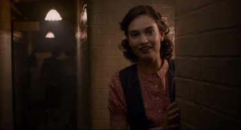 Movie still from “Darkest Hour” (2017), directed by Joe Wright – Medium shot, Over the shoulder angle