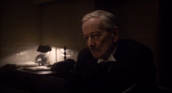 Movie still from “Darkest Hour” (2017), directed by Joe Wright – Close Up shot, Over the shoulder angle