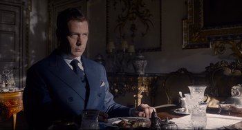 Movie still from “Darkest Hour” (2017), directed by Joe Wright – Medium shot, Low angle