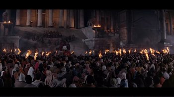 Movie still from “Cleopatra” (1963), directed by Rouben Mamoulian – A crowd of people sitting in front of a building; Extreme Wide shot, High angle