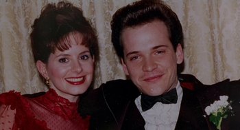 Movie still from “Dead Man Walking” (1995), directed by Tim Robbins – A man and a woman posing for a picture; Close Up shot, High angle