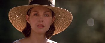 Movie still from “Double Jeopardy” (1999), directed by Bruce Beresford – A person wearing a hat; Close Up shot, Over the shoulder angle