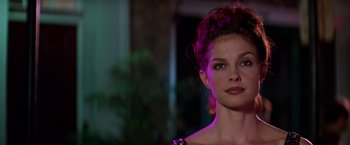 Movie still from “Double Jeopardy” (1999), directed by Bruce Beresford – A person wearing a dress; Close Up shot, Low angle