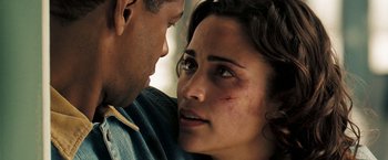 Movie still from “Deja Vu” (2006), directed by Tony Scott – A man and a woman looking into each others eyes; Close Up shot, Over the shoulder angle