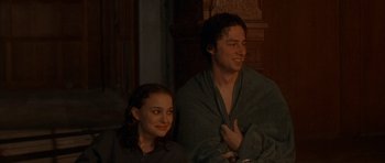 Movie still from “Garden State” (2004), directed by Zach Braff – A man and a woman sitting next to each other; Medium shot, Over the shoulder angle